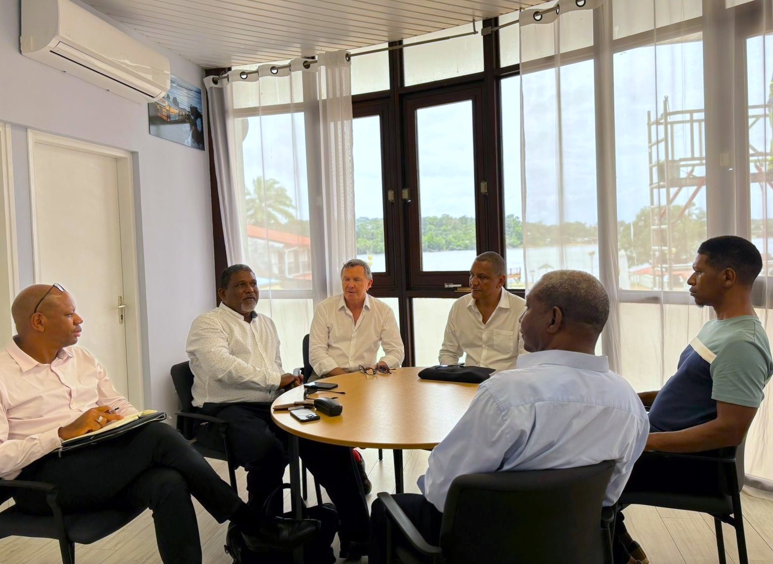 Notre Gourvernance rencontre les partenaires publics en Guyane